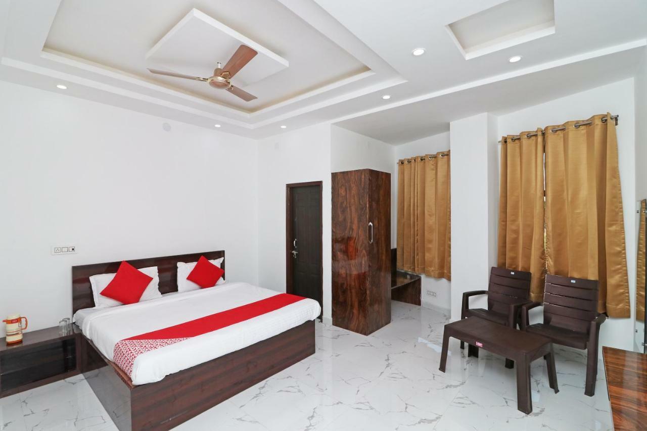 Oyo 29755 Hotel Jammu Airlines Εξωτερικό φωτογραφία