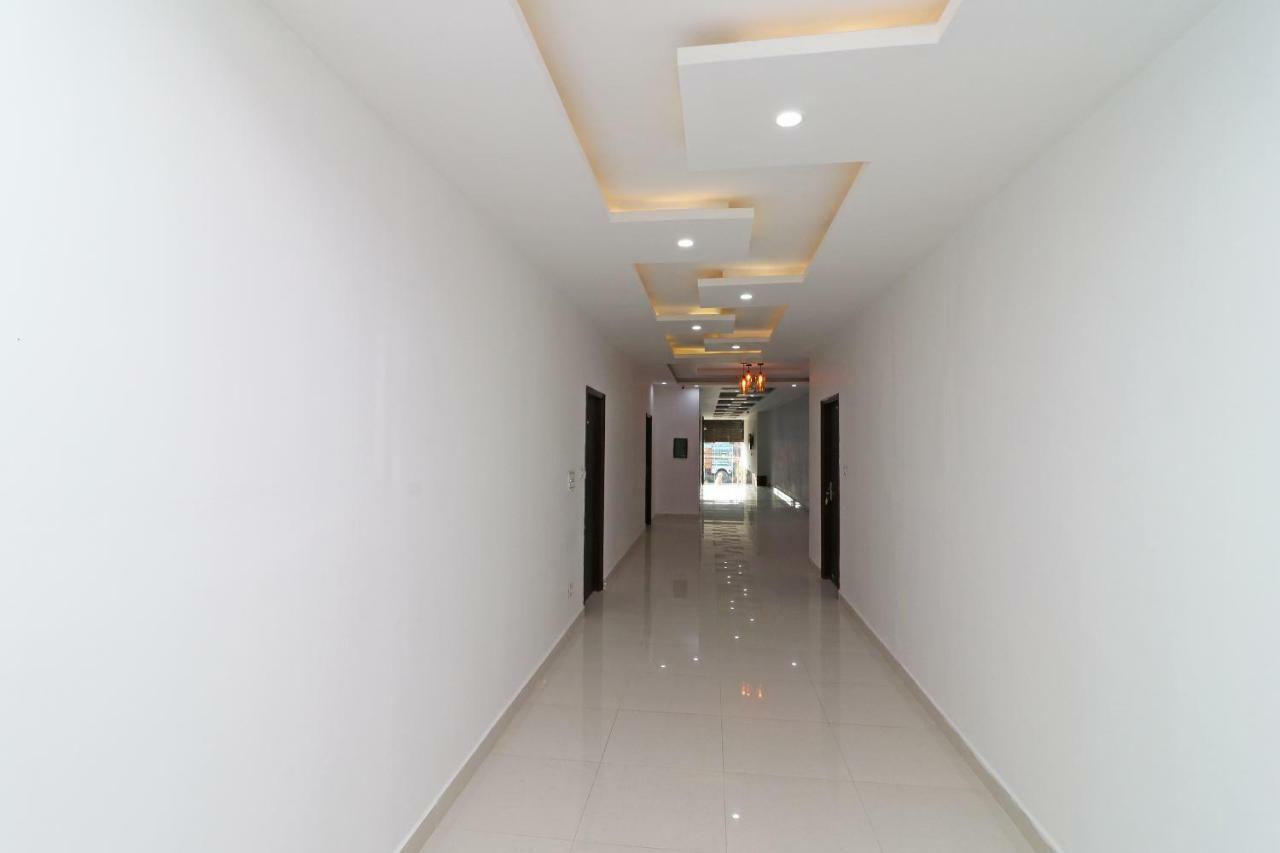Oyo 29755 Hotel Jammu Airlines Εξωτερικό φωτογραφία