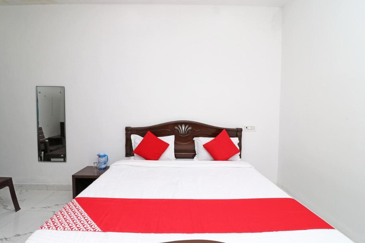 Oyo 29755 Hotel Jammu Airlines Εξωτερικό φωτογραφία