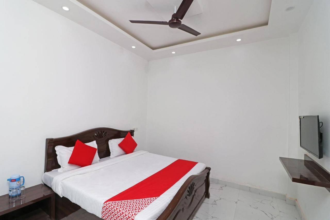 Oyo 29755 Hotel Jammu Airlines Εξωτερικό φωτογραφία